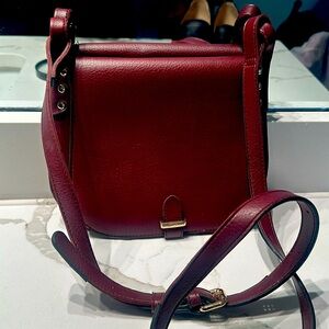 ModaLuxe crossbody bag